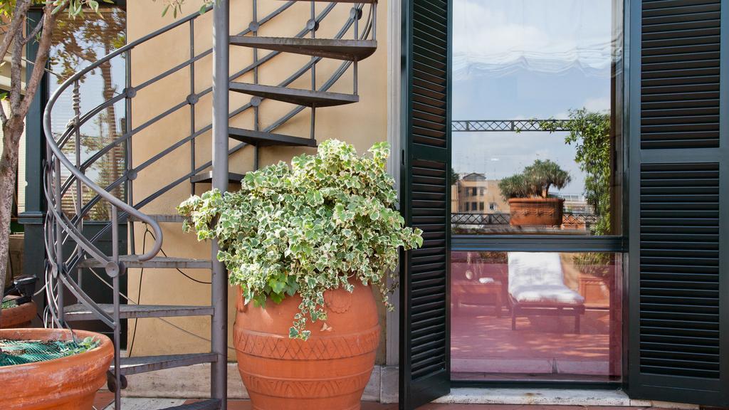 Rental In Rome - Fontana Di Trevi Penthouse ภายนอก รูปภาพ